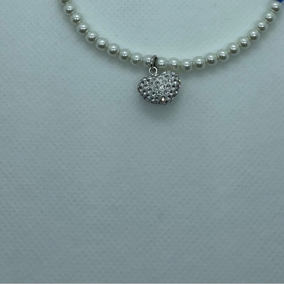 Something Blue white 4mm Swarovski  Pearl and Rhinestone Heart Charm Anklet. - Picture 4 of 8
